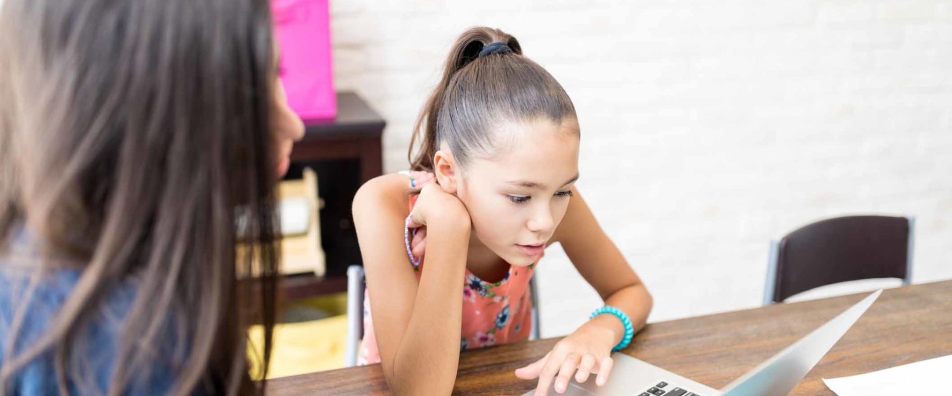 Are Online Schools the Best Option for Anxiety Sufferers?